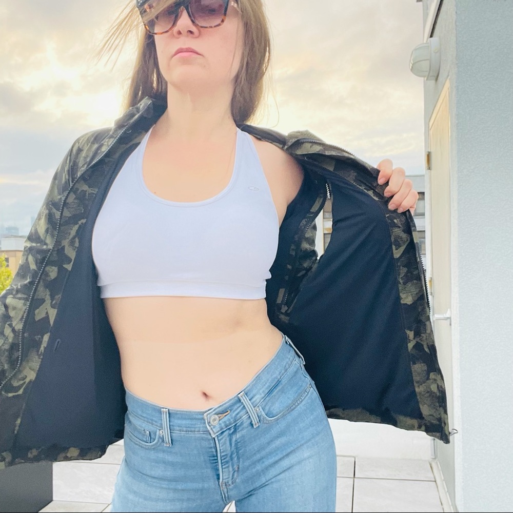 Champion Racer Back White Sport Bra Crop Top Well Worn